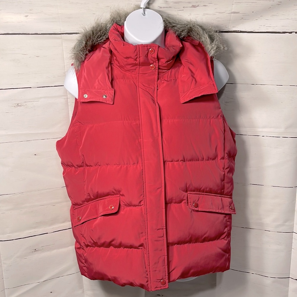 Talbots puffer vest with detachable hood